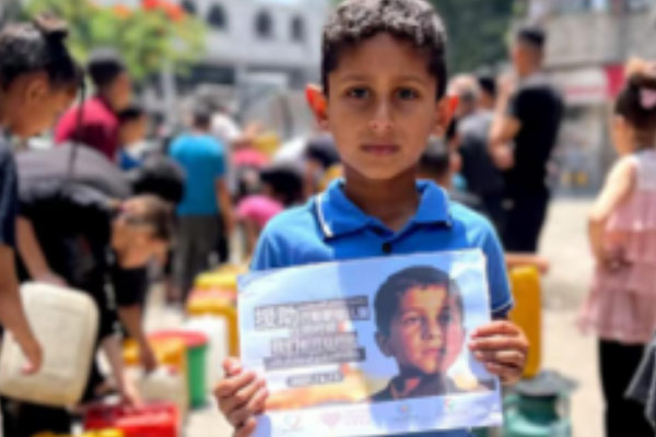 Gaza is carrying out an international humanitarian aid project Gaza is carrying out an international humanitarian aid project